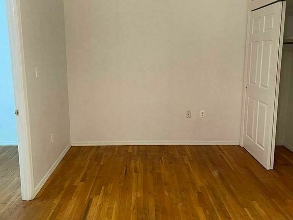 4th image of 25-14 27th St #2A