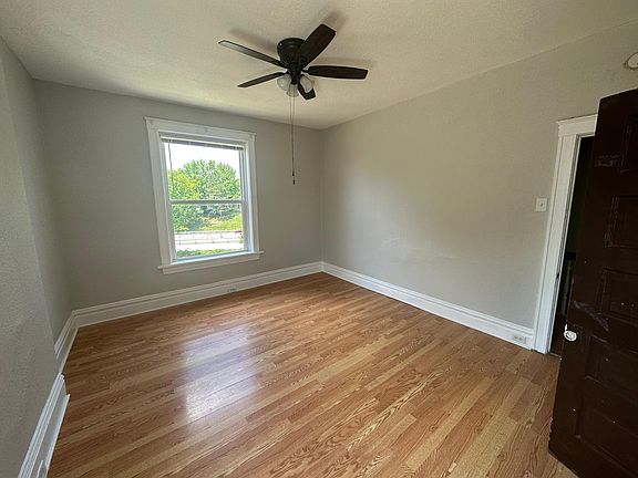 5th image of 6128 Vermont Ave Floor 2
