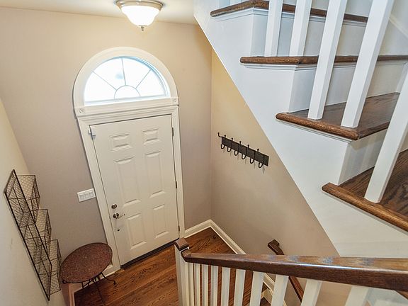 2nd image of 48 Bloomfield Ave
