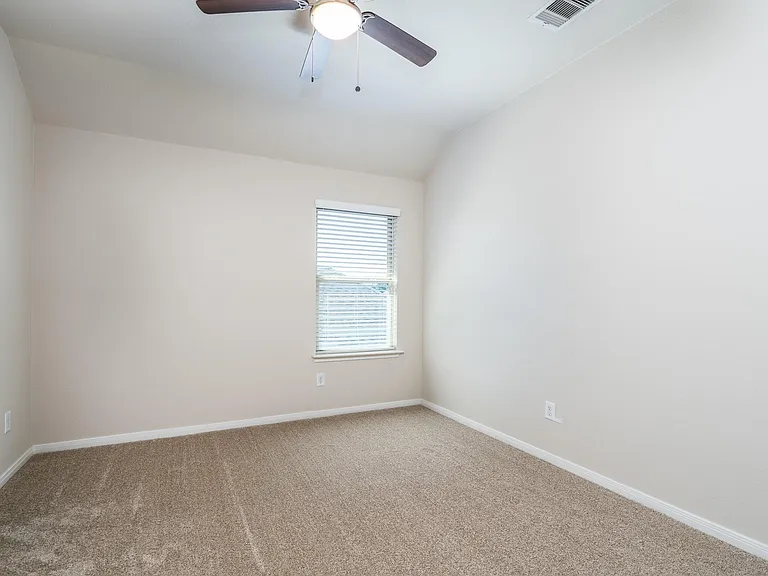 22918 Caverly Ln — Photo 23