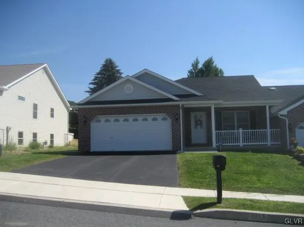 3215 Eisenhower Dr, Northampton, PA 18067