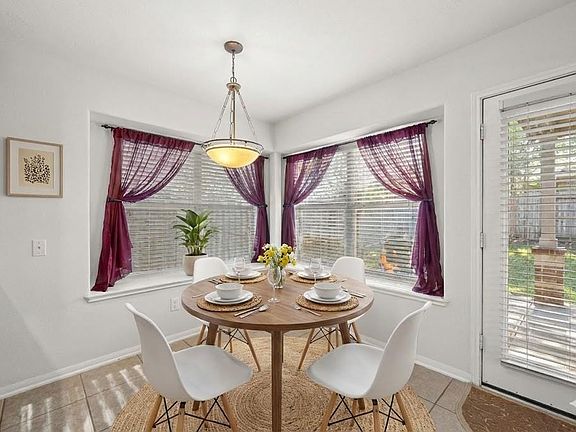 5th image of 27115 Kendal Ridge Ln