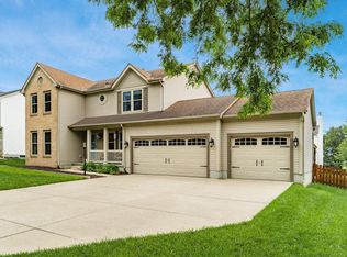 731 Manchester Dr, Pickerington, OH 43147