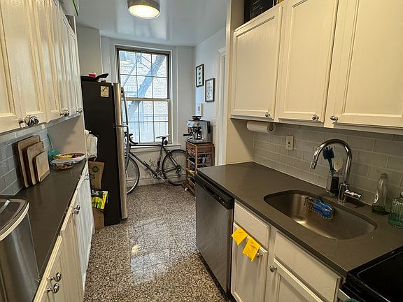 4th image of 698 W End Ave APT 7E