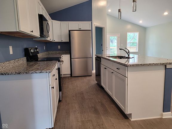 2nd image of 307 S Vine St