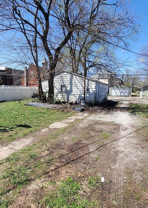 2nd image of 315 S 18th St