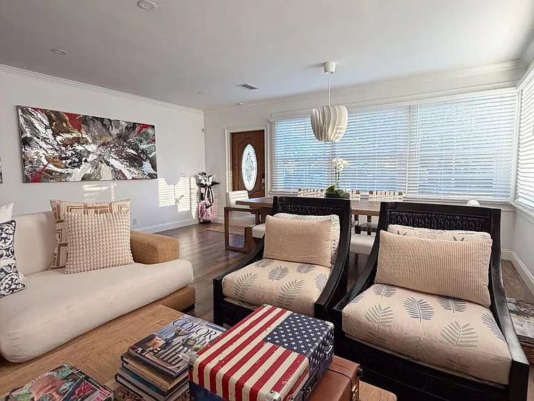 521 Hampton Rd — Photo 5