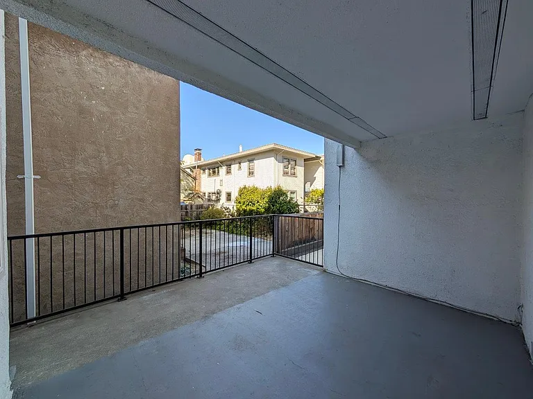 2607 Ellsworth Street — Photo 24