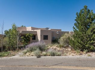 6340 Avenida Chamisa, Santa Fe, NM 87507