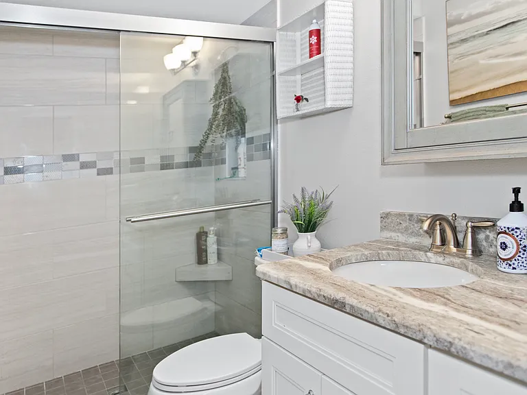 4633 Summerwind Dr — Photo 16