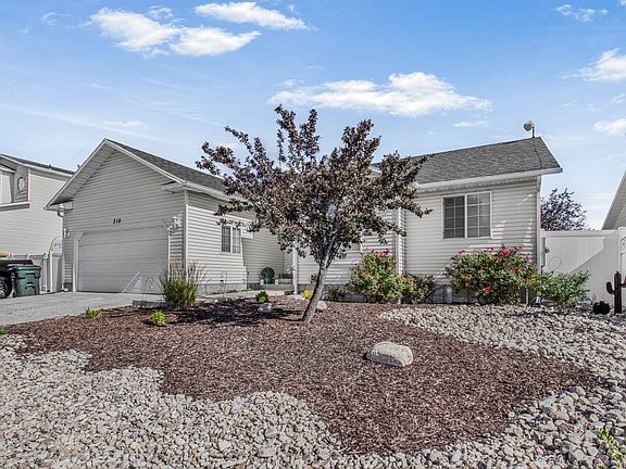 5th image of 310 Oakridge Dr