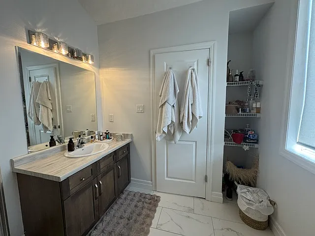 861 Edinburgh Dr — Photo 19