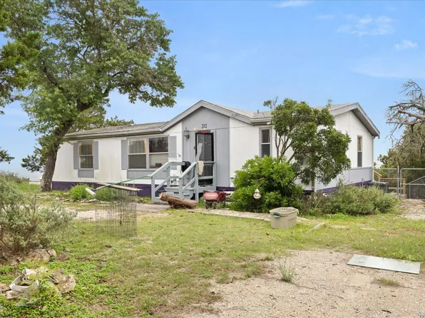 313 N WALNUT WAY, Boerne, TX 78006