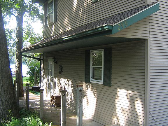 2nd image of 299 Carpenter Cv