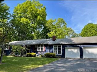 29 Bee Mountain Rd, Oxford, CT 06478