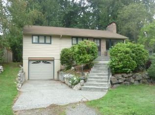 10516 NE 189th St, Bothell, WA 98011