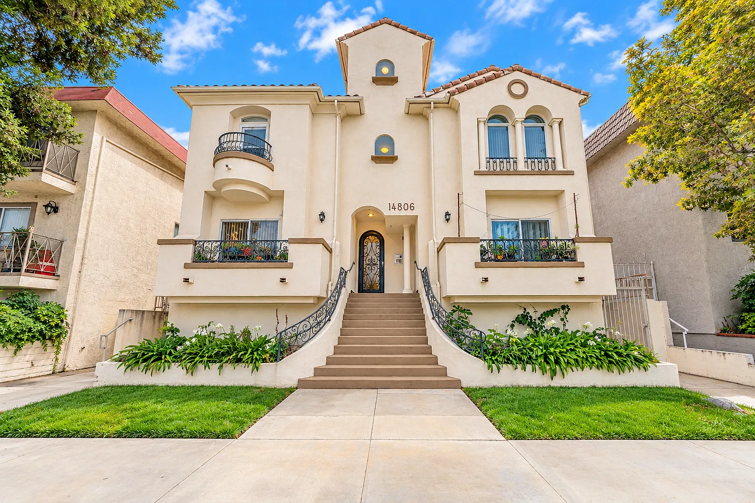 14806 Burbank Blvd — Photo 3