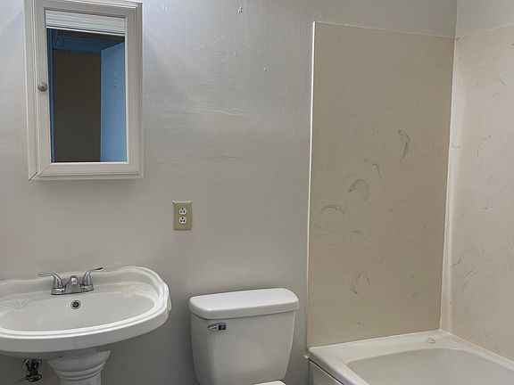 5th image of 1737 Napoleon Ave #A