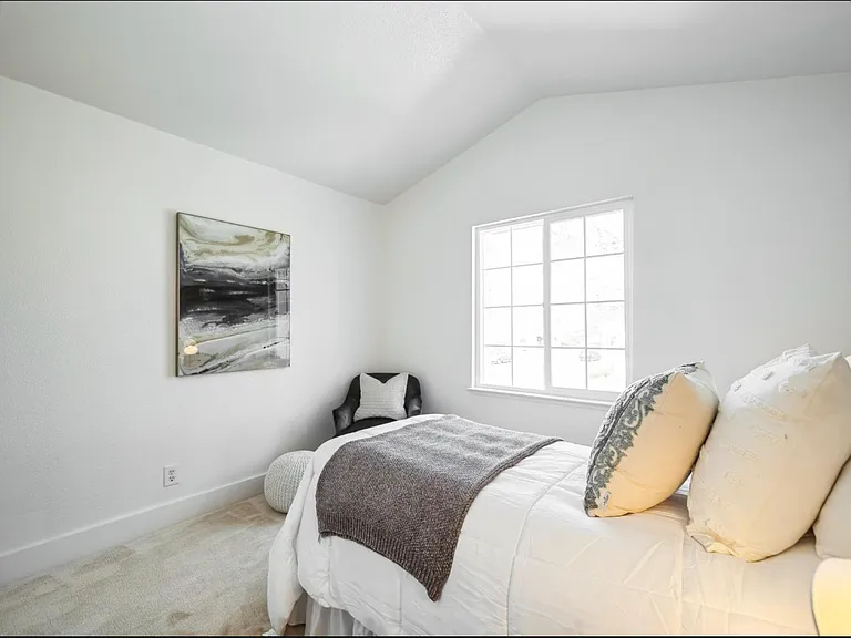 5324 Catanzaro Way — Photo 27