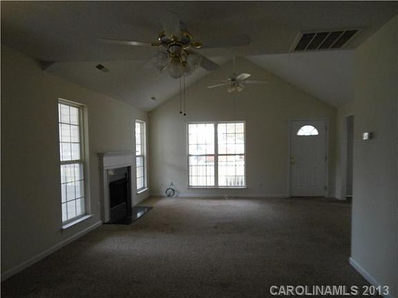 3rd image of 1236 Thompson Ave
