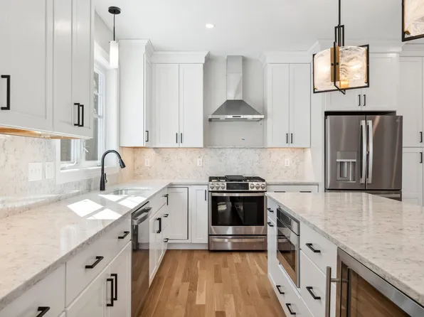 270 Sage Lane #33, Portsmouth, NH 03801