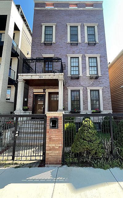 1st image of 3031 N Clybourn Ave