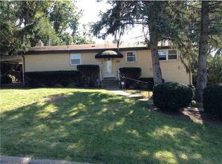 1111 Blue Jay Dr, Pittsburgh, PA 15243