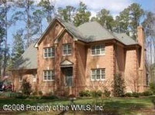313 Ship Point Rd, Yorktown, VA 23692