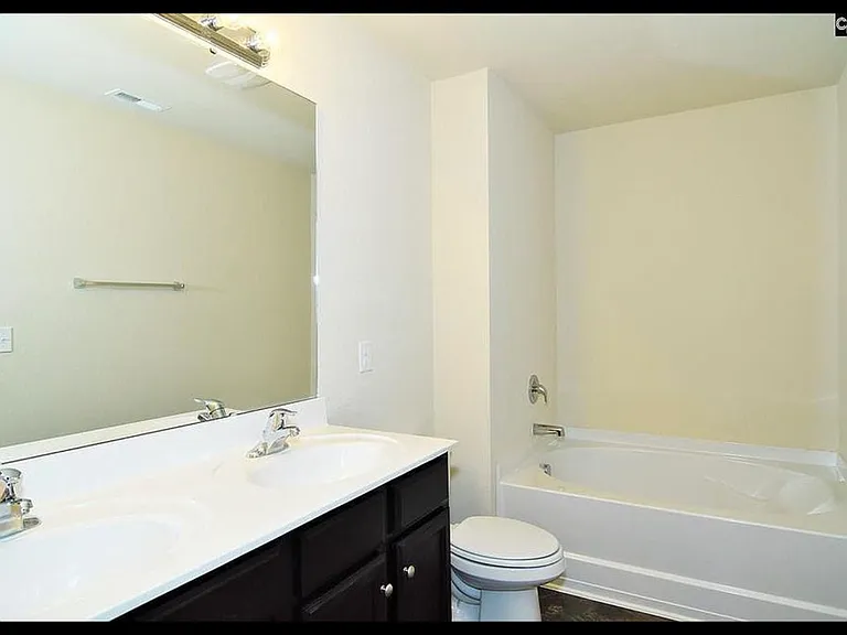 842 Chariot Way — Photo 11