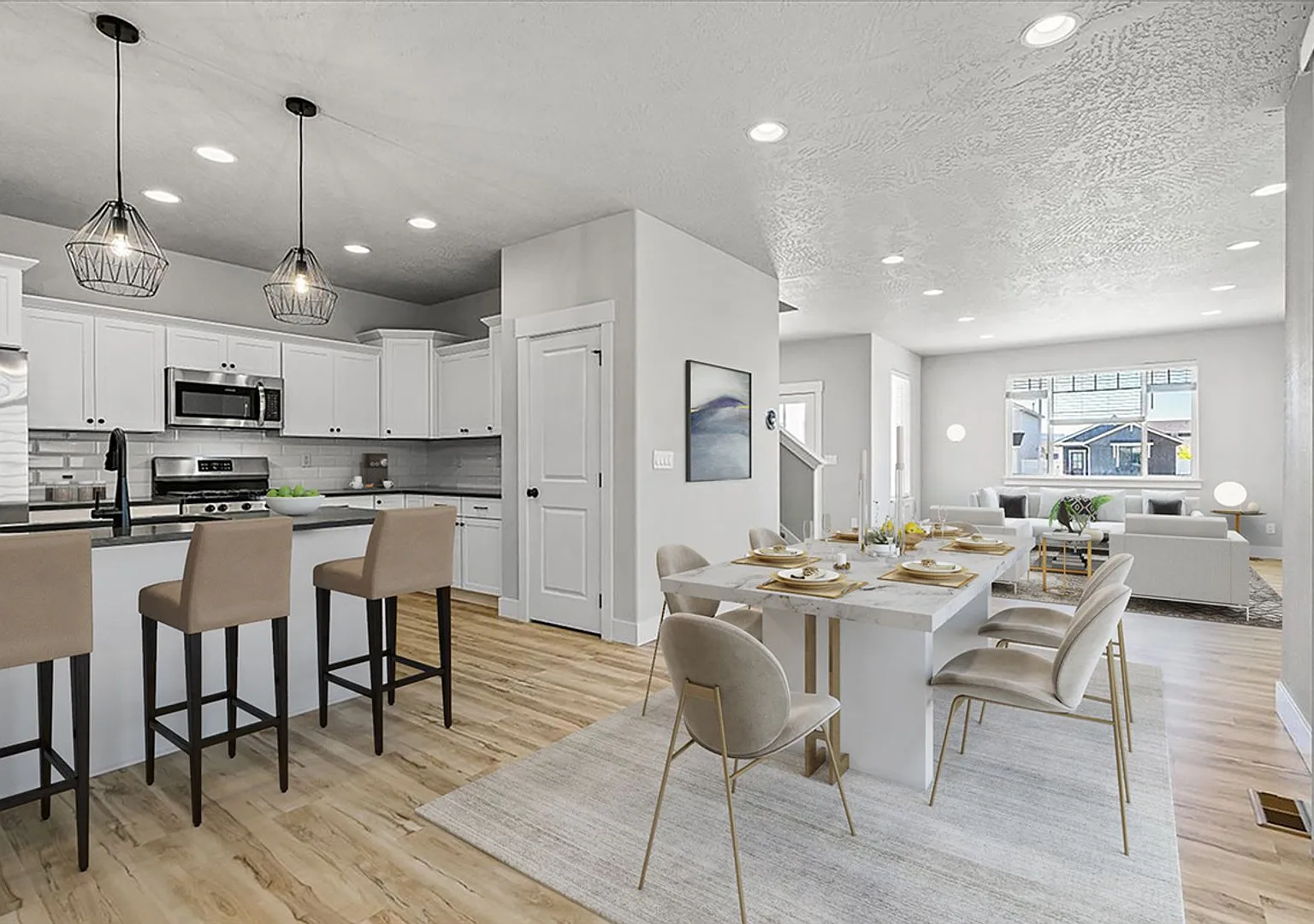 Perfectly designed 5-bedroom, 3-bath single family home — Photo 4