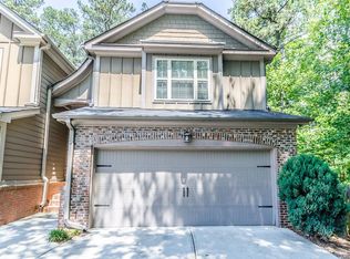 1242 Houndslake Dr, Marietta, GA