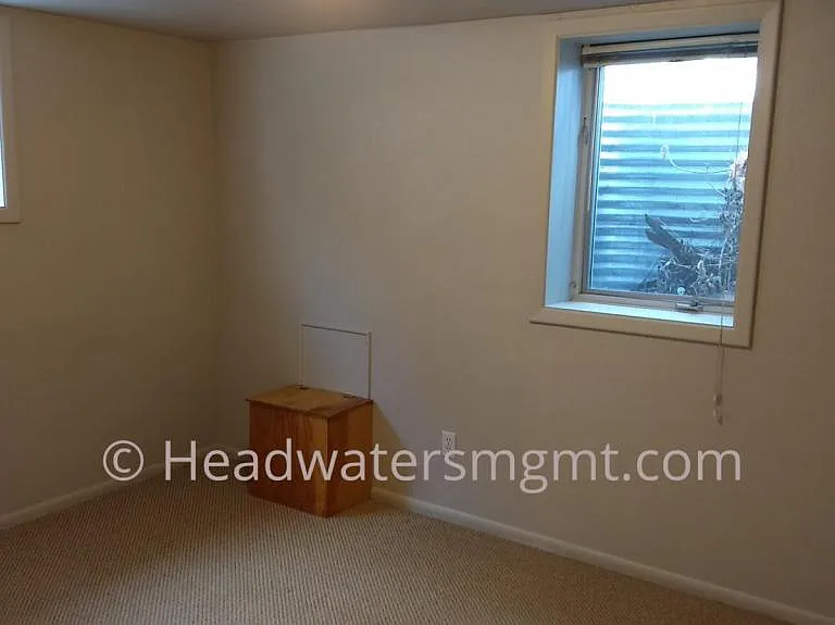 407 W Lamme St #B — Photo 7