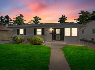 4660 W Brentwood Ct, Milwaukee, WI 53223