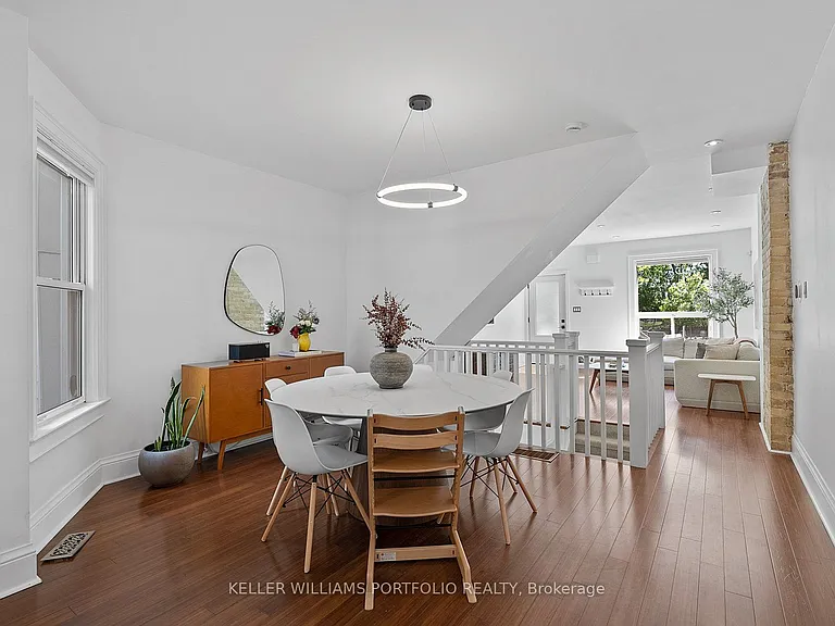 28 Tiverton Ave — Photo 11