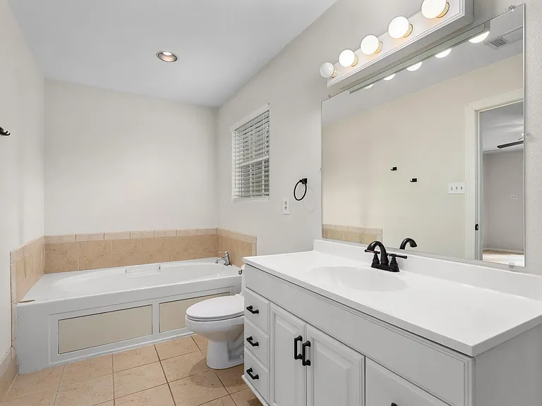 15002 Mettle Dr — Photo 17