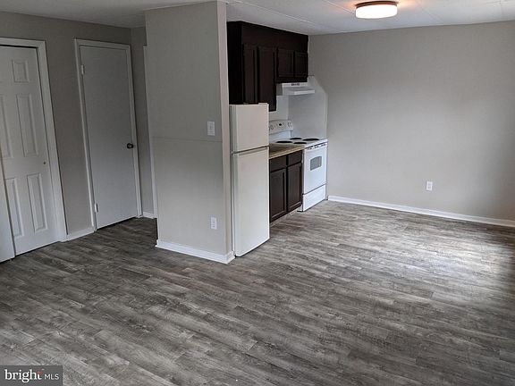 4th image of 424 Trenton Rd