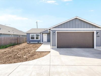 8387 Kyra Ln, White City, OR, 97503