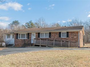 7210 Vance Rd, Kernersville, NC 27284