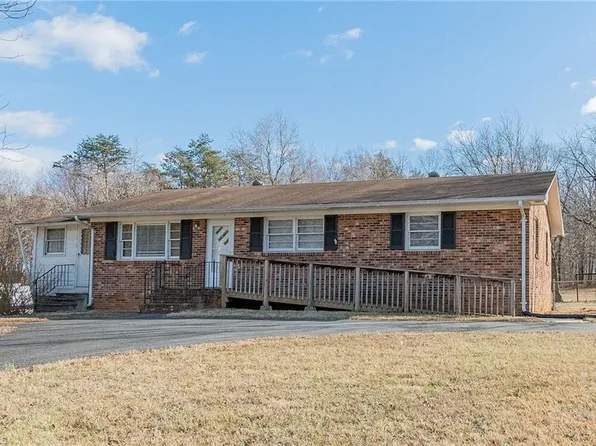 7210 Vance Rd, Kernersville, NC 27284