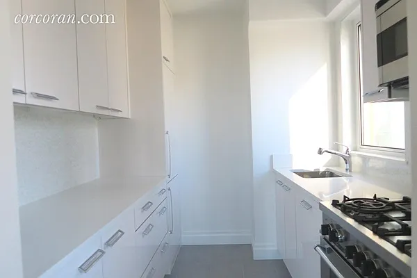 Rented by Corcoran | media 19