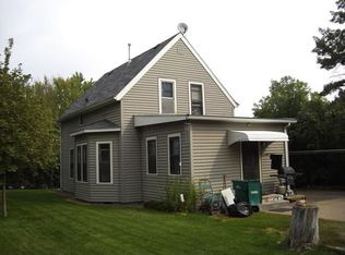 336 County Road B2 W, Roseville, MN 55113