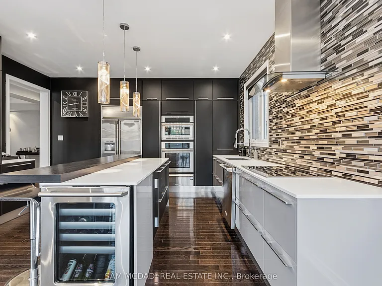 59 Kalmia Rd — Photo 12