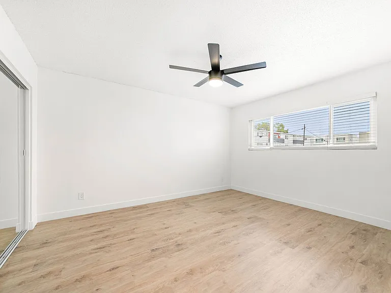 5330 Corteen Pl — Photo 17