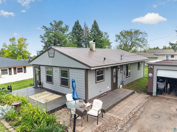 39 Edison Blvd, Silver Bay, MN 55614