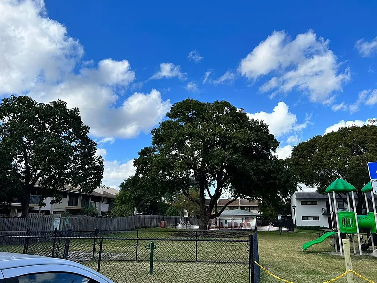 Colonial Village - 7550 Stirling Rd — Photo 15
