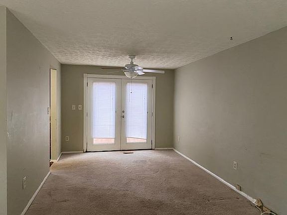 2nd image of 836 Lawndale Ct