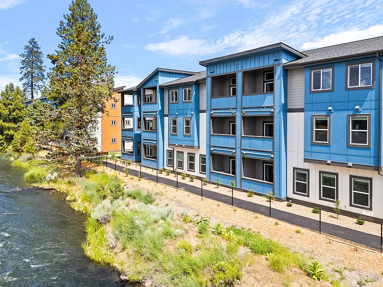 Bridgewater Apartments — Photo 99