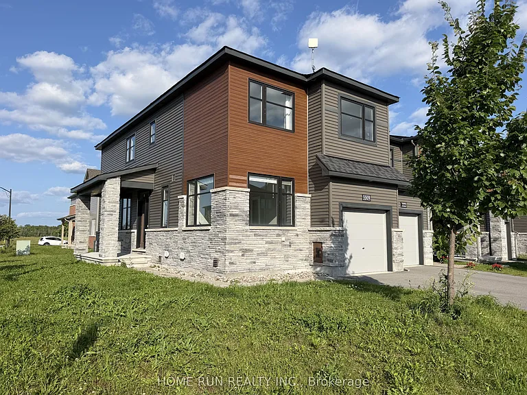 1009 Ballyhale Hts — Photo 1
