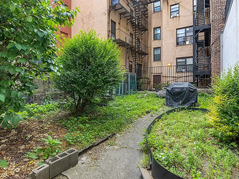 317 1st Ave #4F — Photo 13