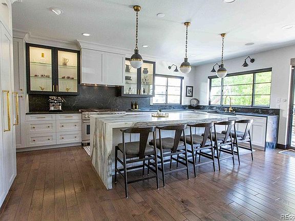 4th image of 8052 E 33rd Avenue